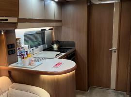 코샴에 위치한 호텔 Self Contained Holiday Home Caravan