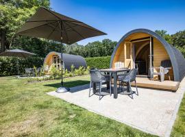Luxe woodlodge in een prachtige en bosrijke omgeving, campsite in Bornerbroek