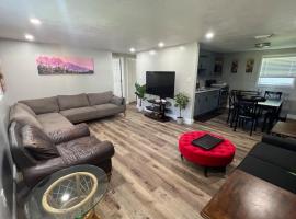Peaceful getaway and Explore Tampa, hotel v destinaci Oldsmar