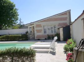 Gîte Lachevalle, hotel en Saint-Jean-dʼAngély