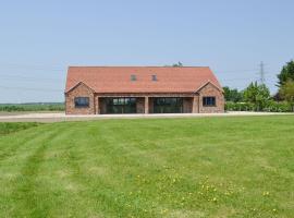 Lucys Lodge - Ukc2202, vacation home in Doddington