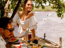 Pousada do Rio Caraíva، فندق في كرايفا