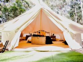 Golden Point Glamping, luxury tent in Faraday