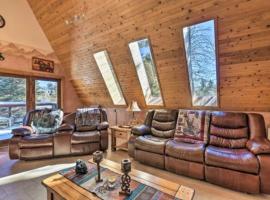 Raven’s Nest Cabin with Glowing Bocce Ball Court, ski resort in Angel Fire