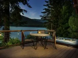 Journey's End on Fish Lake by NW Comfy Cabins