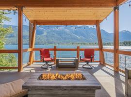 Lazy Bear Lodge by NW Comfy Cabins, lodge in Leavenworth