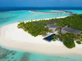 Mӧvenpick Resort Kuredhivaru Maldives: Manadhoo şehrinde bir tatil köyü