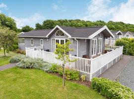 Acacia Lodge, holiday home in Willington