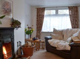 Bridgend Cottage, hotel cu parcare din Lostwithiel