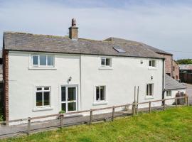 Farm Cottage, alojamento para férias em Cleator