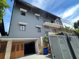 9 Residence Guesthouse Syariah Cilandak, pensionat i Jakarta
