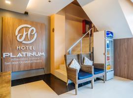 RedDoorz Plus @ Hotel Platinum Occidental Mindoro, hotel in San Jose