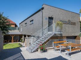 Penzion 2 sklepy, hotel v destinaci Tasovice