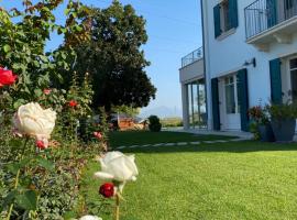 ROSETO HOLIDAYS AZZURRO, hotel in Cavalcaselle