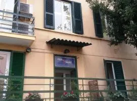 Roma Art Rooms