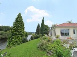 Dominant l'etang