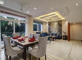 Antalya Villa - 5BHK with Private Pool, Baga, hotel in Baga