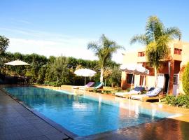 Jolie villa moderne avec piscine privée., hotel med pool i Marrakech