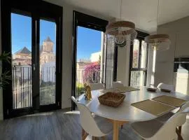 Holidays2Malaga Alta Downtown Pool Paddle and Parking New building