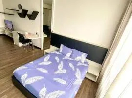 Cheras Romantic Studio House with free Netflix and wifi
