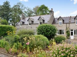 The Coach House, pet-friendly hotel in Alford