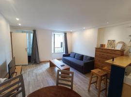 Tournan en Brie, centre ville, superbe appartement, hotel near Gretz Armainvilliers Metro Station, Tournan-en-Brie