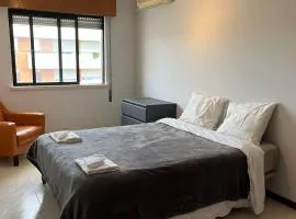 Cozy 2 Bedroom With Patio in Olhao