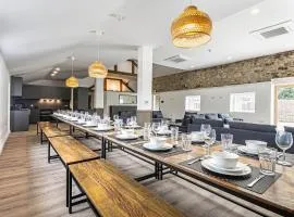 Dovedale Manor