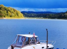 River San yacht, paatelamu sihtkohas Rajskie