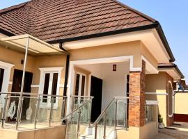 Treasure Park & Garden, Golf Estate. Simawa, hotel v destinaci Ipa