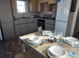 Hoburne Bashley Self-Catering Holiday Home, càmping resort a New Milton