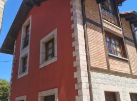 LA CASA ROJA，位于佩琼的酒店