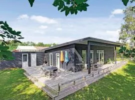 Four-Bedroom Holiday Home In Juelsminde