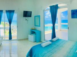Amanecer Turquesa #7 Ocean View, serviced apartment in Isla Mujeres