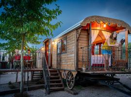 Carromato de Circo - Tierra de Arte, hotel v destinaci San Jorge