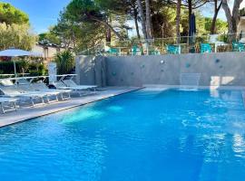 Hotel President, παραλιακό ξενοδοχείο στο Λινιάνο Σαμπιαντόρο