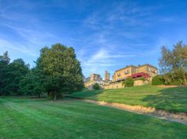 Accommodation at Salomons Estate, hótel í Royal Tunbridge Wells