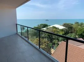 Beachfront Escape Seaview Suites 5th & Top Floor- Mae Phim