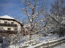 Naturpark Bauernhof Sperl, hotel en Mariahof