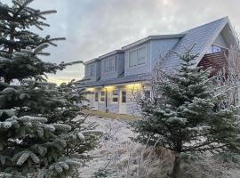 Motel Arctic Wind, casa de huéspedes en Vogar