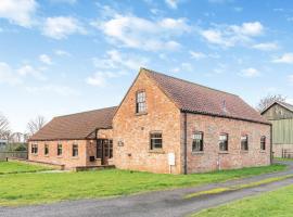 The Old Combine Shed, hotel a Huby