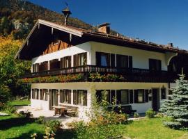 Pension Luger, guest house in Aschau im Chiemgau
