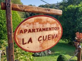 Vivienda Rural - Apartamentos La Cueva - Hornedo, sveitagisting í Entrambasaguas