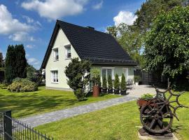 -Haus am Wäldchen-, παραθεριστική κατοικία σε Zehdenick