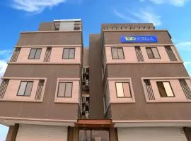 FabHotel Devs Inn