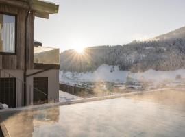 GOING TRIPLE A apartments EAST