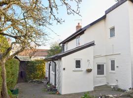 Apple Tree Cottage, pet-friendly hotel in Charmouth
