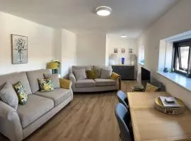 No5 at 53 - 2 bed apartment in Leek, Staffs Peak District