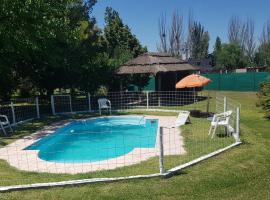 Posada y Cabañas "Finca El Rincón de Lunlunta", lantligt boende i Mendoza