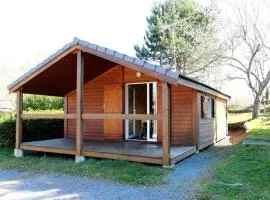 Chalets indépendants en camping 2 étoiles avec terrasse – Idéal famille, activités et jeux pour enfants - FR-1-489-405